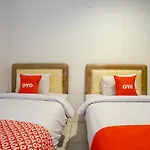 Oyo 2067 Fedith Kost Syariah