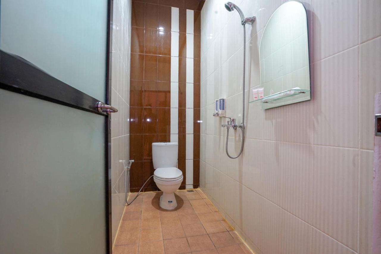 Hotel Oyo 2067 Fedith Kost Syariah 2*