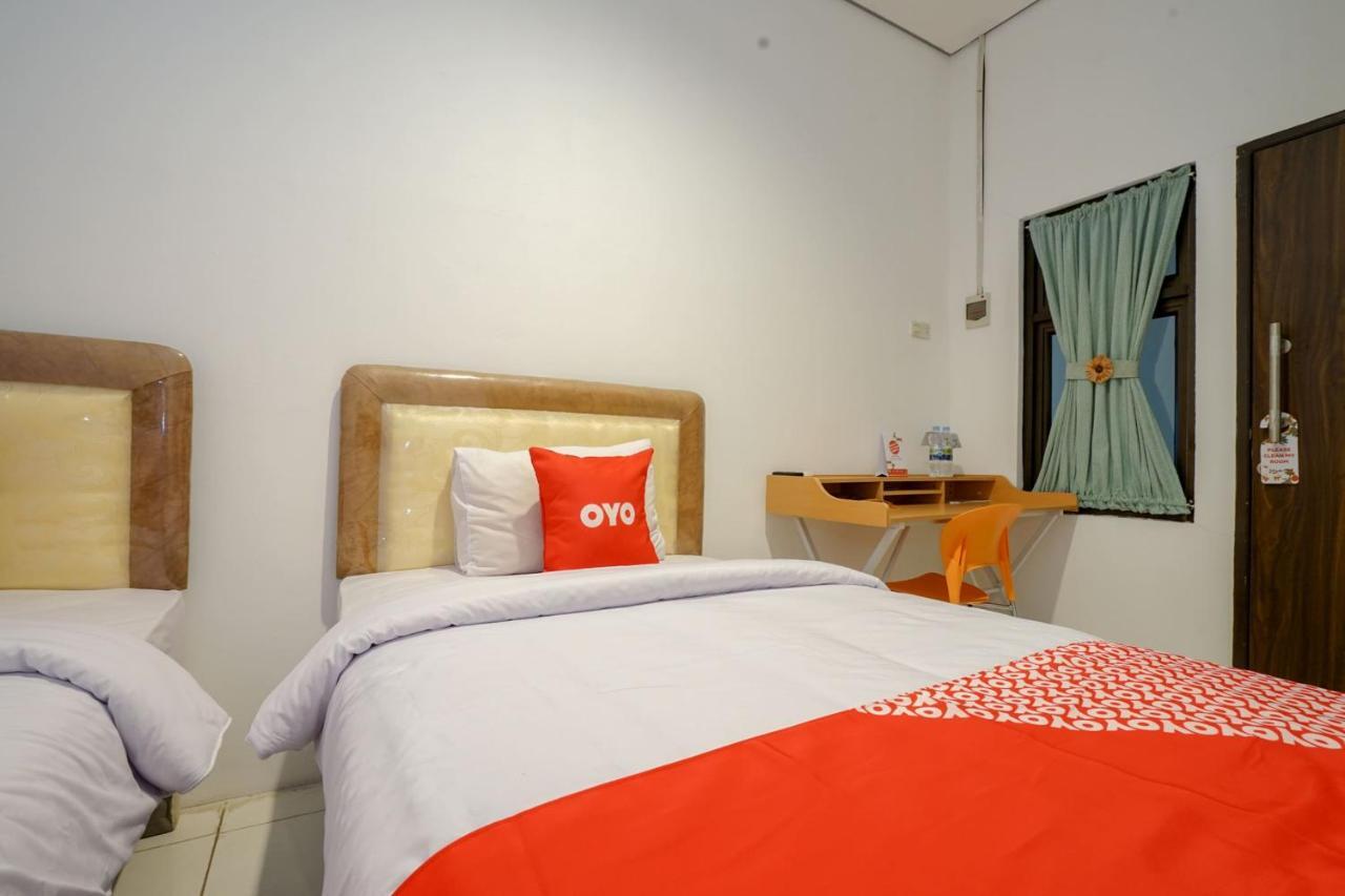 Oyo 2067 Fedith Kost Syariah