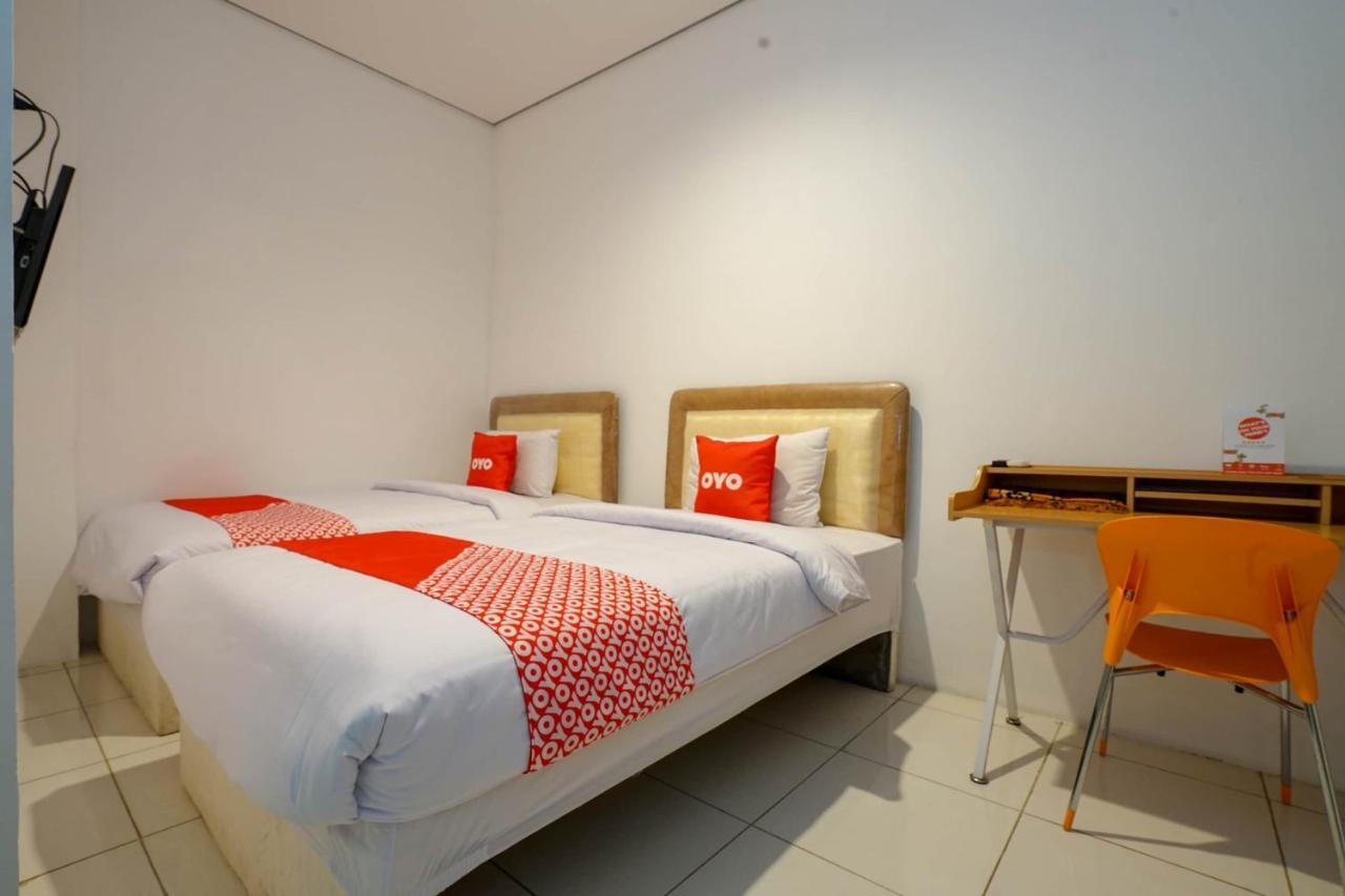 Hotel Oyo 2067 Fedith Kost Syariah 2*